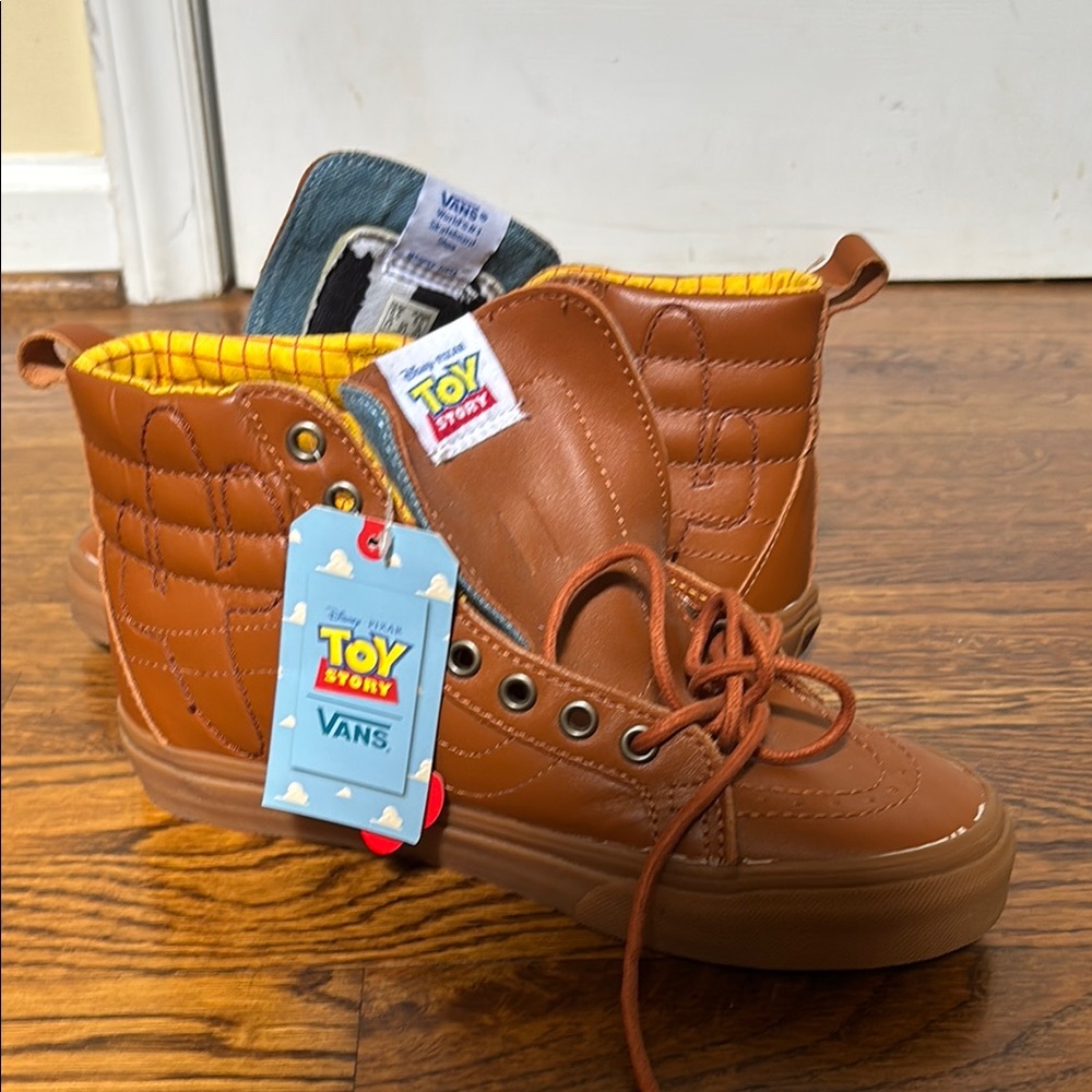 Vans Disney pixar Toy Story Brown Skate Shoes women’s 8 woody cowboy